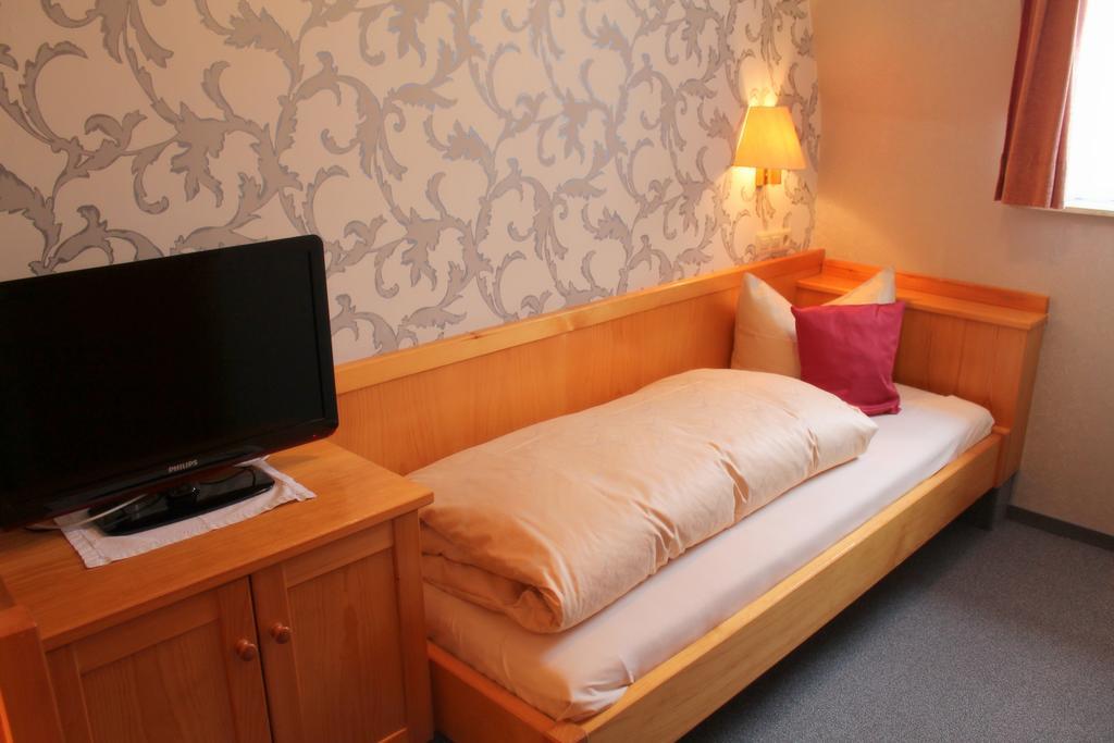 Schwarzes Lamm Hotel Rothenburg ob der Tauber Bilik gambar
